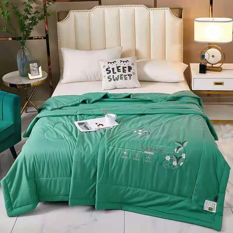 polyester quilt