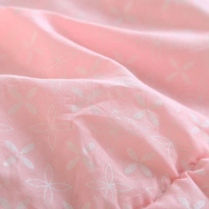 pearly-lustre winter quilt